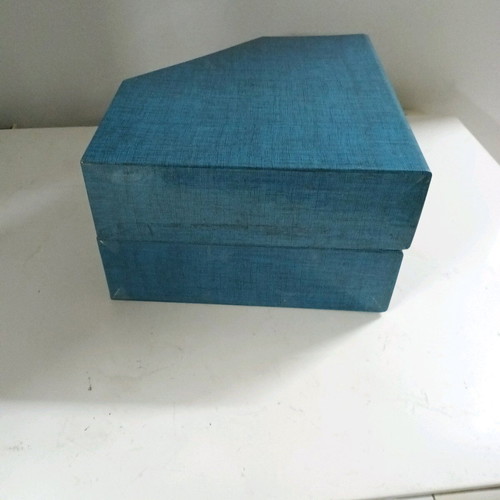 Document storage boxes like new, set of 2, blue