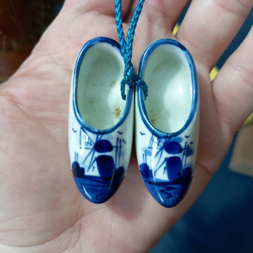 Pair of tiny vintage Delft blue porcelain clogs like new