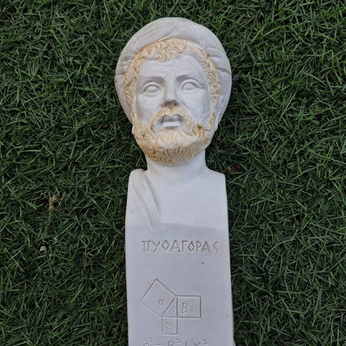 Pythagoras Statue like new, height 15 cm, Greek made