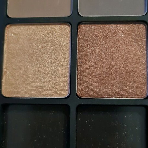 Inglot magnetic palette like new with 11 eyeshadows