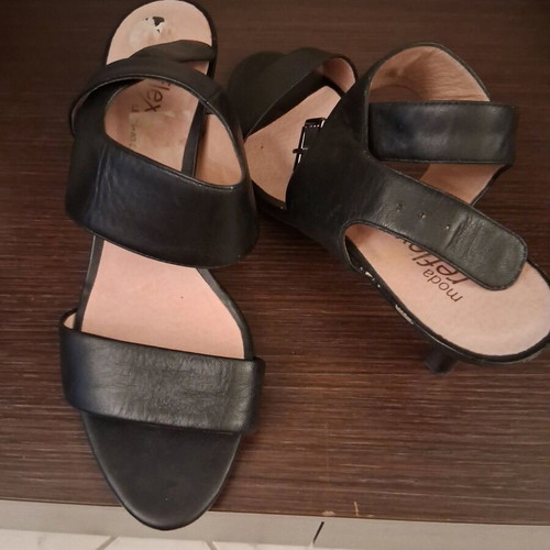 Leather sandals used, size 41, black