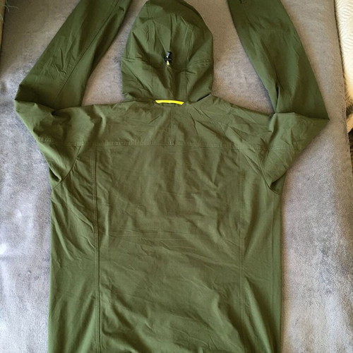 Haglöfs Anorak Boa/Krait/Viper Men Jacket L like new, green