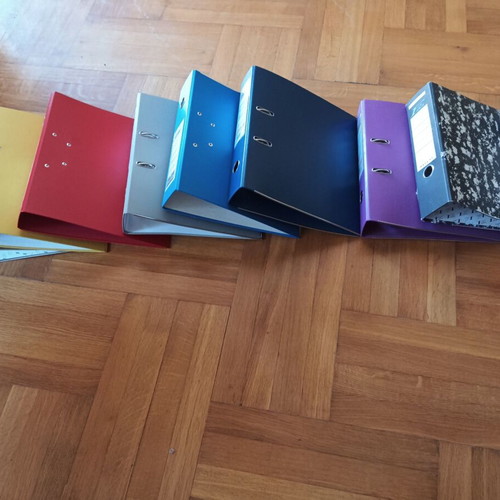 Binders like new, pack of 9