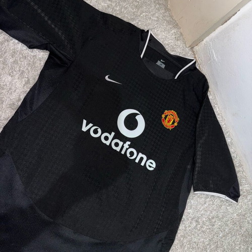 Manchester United football jersey 2003/2005 like new, authentic