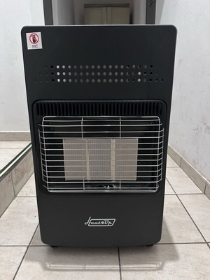 HeatUp 4.2kW Gas Heater like new with gas bottle