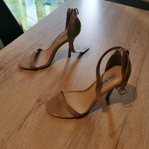 Steve Madden sandals used, size 39, beige