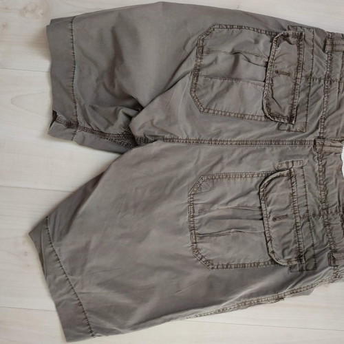 Men's Bermuda shorts used, size small
