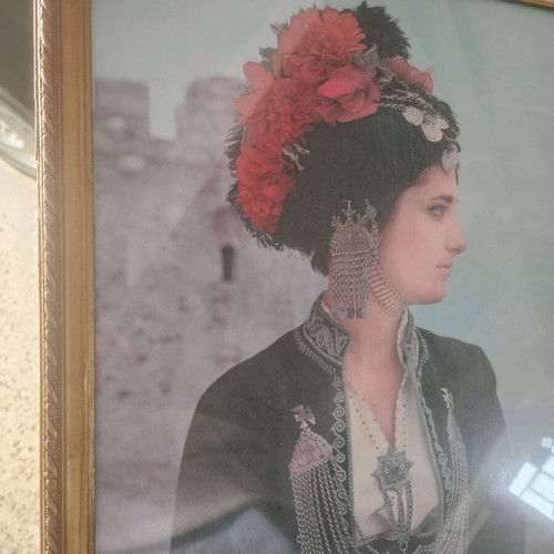 Framed art like new