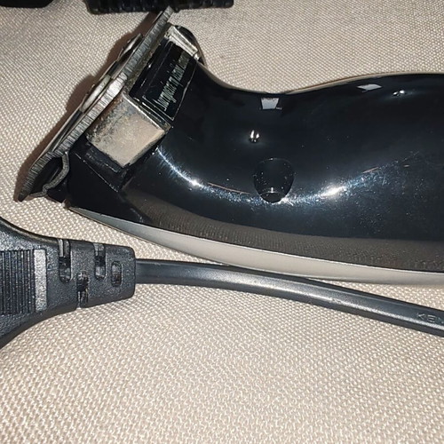 Old electric shaver like new with accessories
