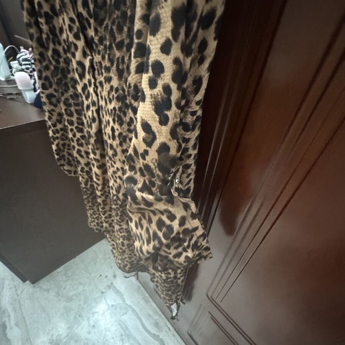 Leopard print shirt Shein size M like new, brown