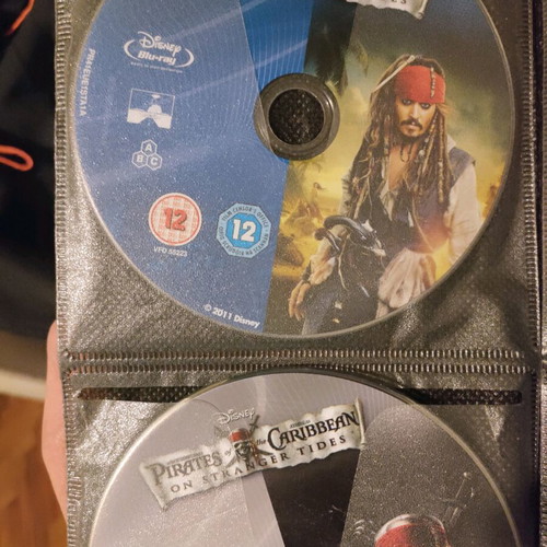 Pirates of the Caribbean Stranger Tides Blu-Ray 3D like new, 2 discs