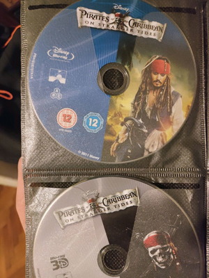 Pirates of the Caribbean Stranger Tides Blu-Ray 3D like new, 2 discs