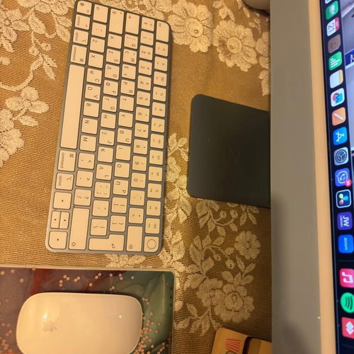 Apple iMac M1 24” 4.5K 16GB RAM 512GB SSD like new
