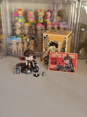 POP MART SkullPanda Laid Back Tomorrow Series Secret Coffee Knight Figure new