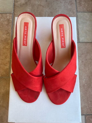 Arte Piedi red high-heeled slippers used, size 38