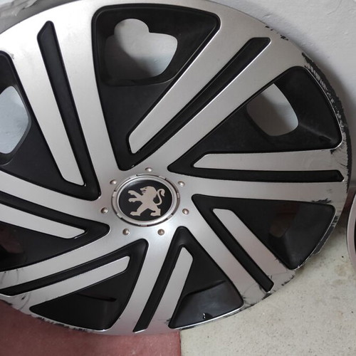 Peugeot 15 Aero Nateo hubcaps used, set of two