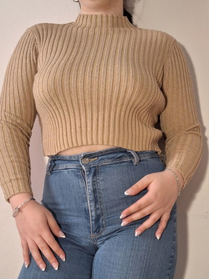 Πλεκτή μπλούζα crop μπεζ σαν καινούργια με ψηλό λαιμό