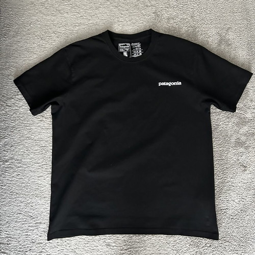 Patagonia Framed Fitz Roy Trout Organic T-Shirt XXL like new, black