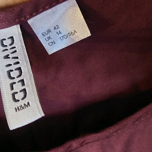 Dress H&M burgundy L like new, straight cut
