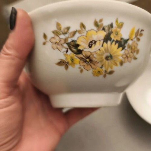 Serving bowls set of 3 like new