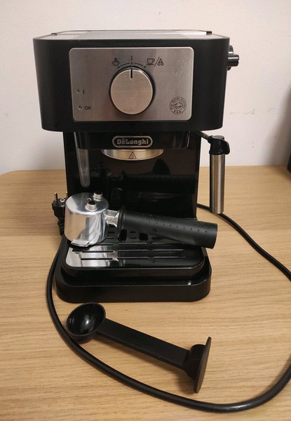Πωλείται μηχανή espresso Delonghi EC260.BK Μηχανή Espresso