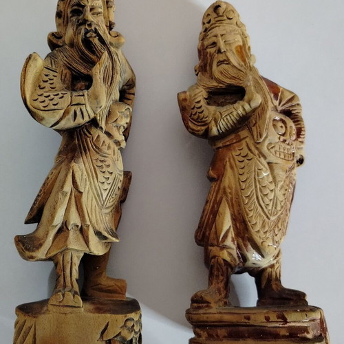 Wooden Chinese style figurines used, set of 2 pieces