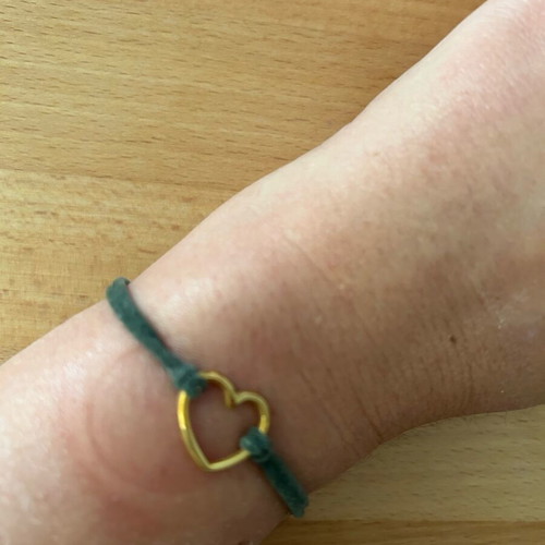 Lifelikes bracelet with heart like new