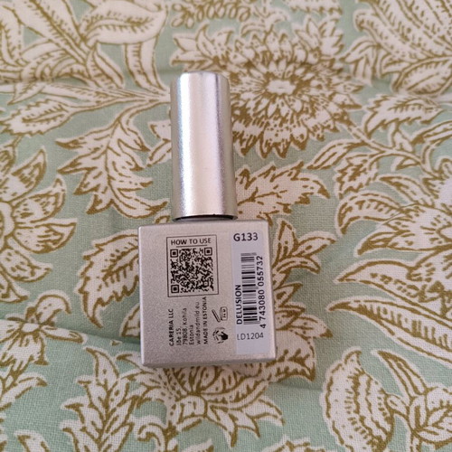 Semi-permanent nail polish like new shade G133