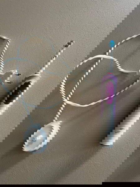 Ηλεκτρική οδοντόβουρτσα oral b braun