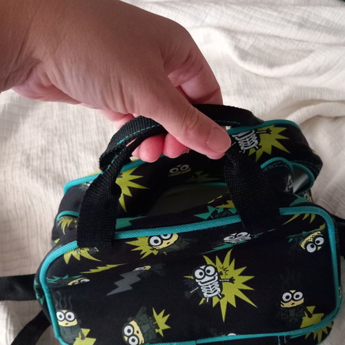 Minions Insulated Kids Lunch Bag like new