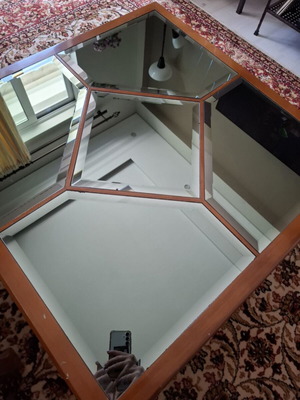 Square coffee table set with mirrored top for living room
