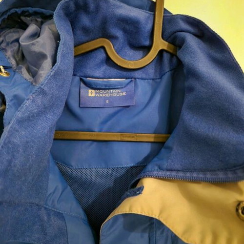 Mountain Warehouse unisex waterproof jacket size small like new