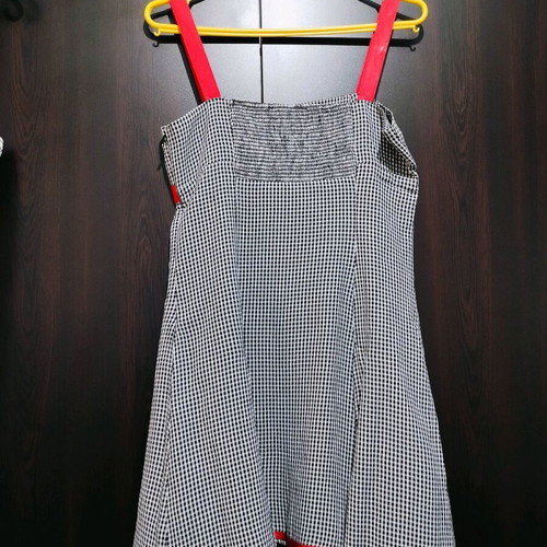Women's summer dresses like new, size S, brown check white