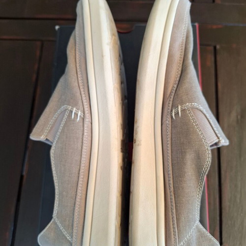 Clarks beige moccasins size 42