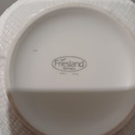 Πορσελάνινο βάζο Friesland σαν καινούργιο, λευκό, ανάγλυφη υφή