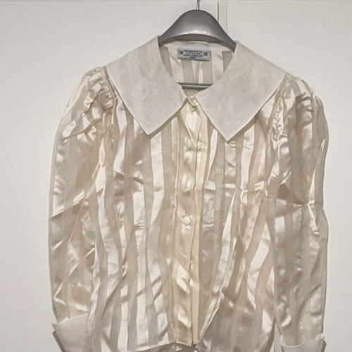 Vintage shirt like new, beige with large collar and shoulder pads