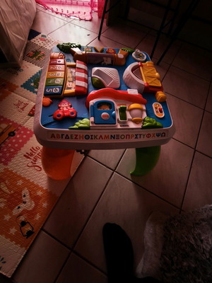 Fisher Price Educational Table like new