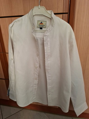 White Gang shirt with mandarin collar like new for 9 years old