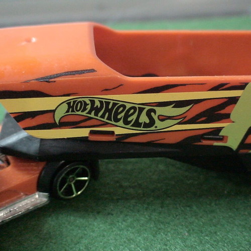 Hot Wheels Super Rigs Big Rig Heat used orange