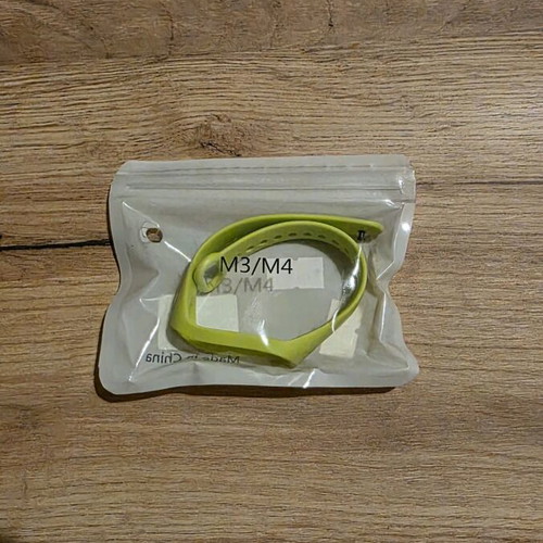 Mi Band 3 and Mi Band 4 strap like new, green