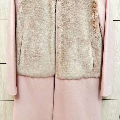 Zara medium coat with fur like new