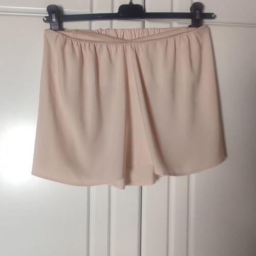 Nude Off Shoulder Crop Top with Silicone Support size M like new
