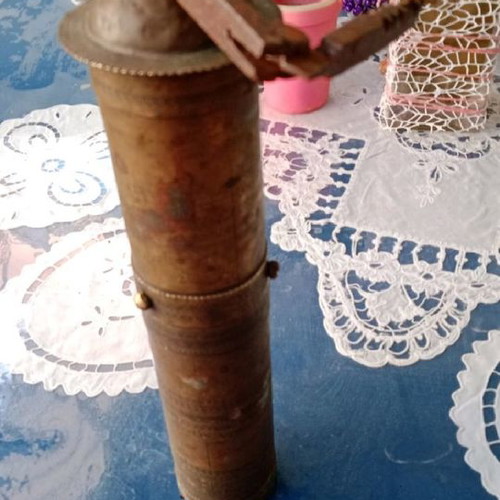 Brass coffee grinder used, height 29cm, weight 1.5kg