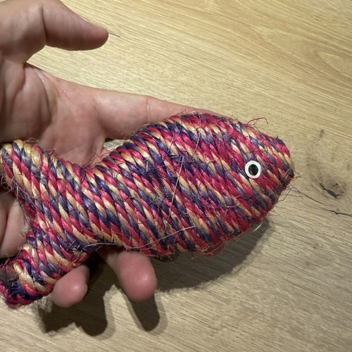 Cat toy fish used, in good condition