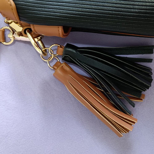 Fragola elegant black crossbody handbag like new