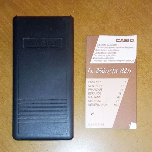 Scientific calculator Casio fx-250D / fx-82D like new with manual