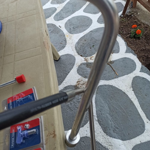 Airless paint sprayer new for home and professional use