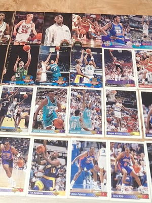 NBA cards 1992-93 Upper Deck and Topps set, 40 cards plus 1 duplicate