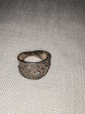 Silver ring used, old design