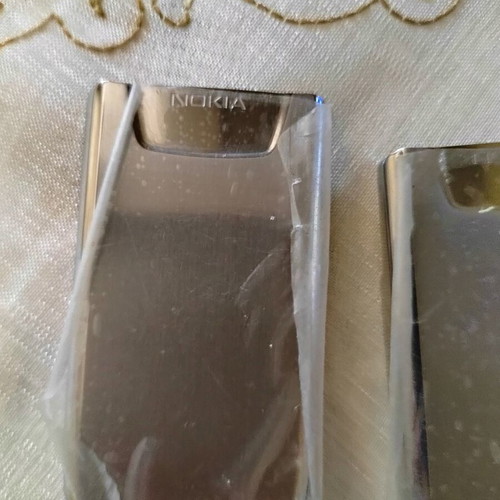 Nokia 8800 Battery Cover 2 New and 1 Used Keypad Cover